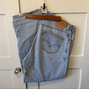 Levi’s 560 Comfort Fit